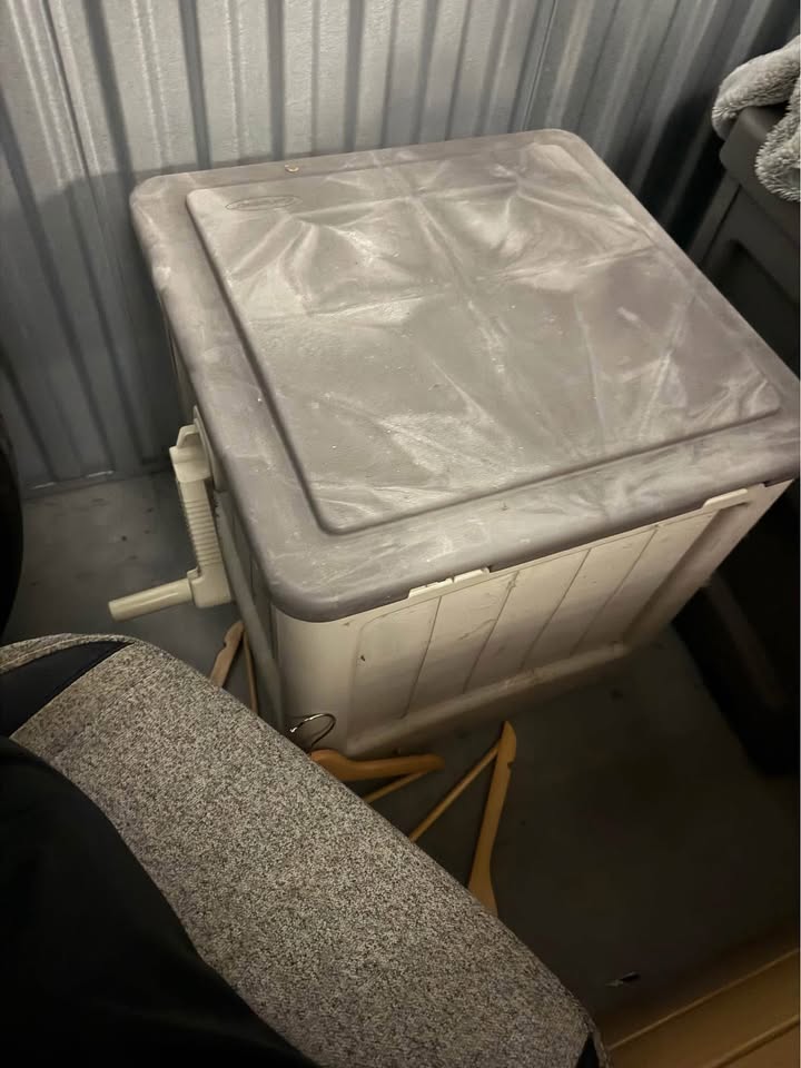 Hose Hideaway Storage Box w/ Reel - photo 2