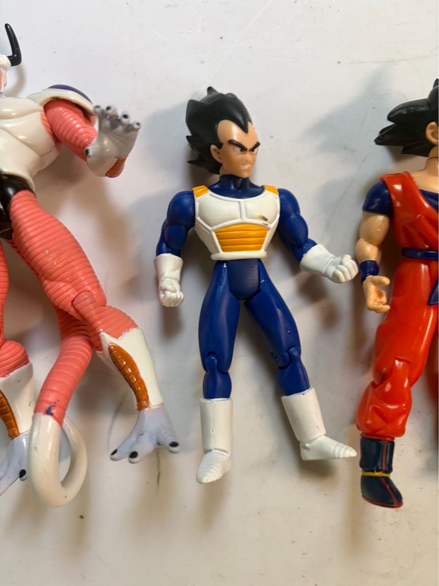 Dragon ball action figure good condition - photo 2