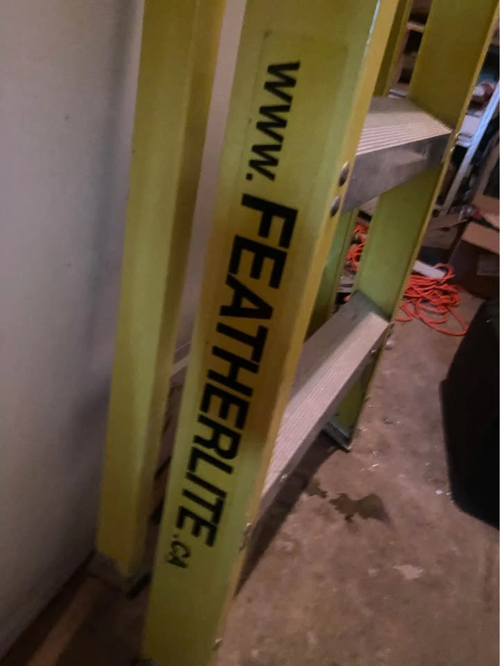 Featherlite 6906 6ft Fiberglass Stepladder - photo 2