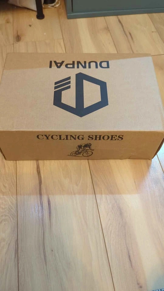 Cycling Shoes Size 10.5 - New - photo 2