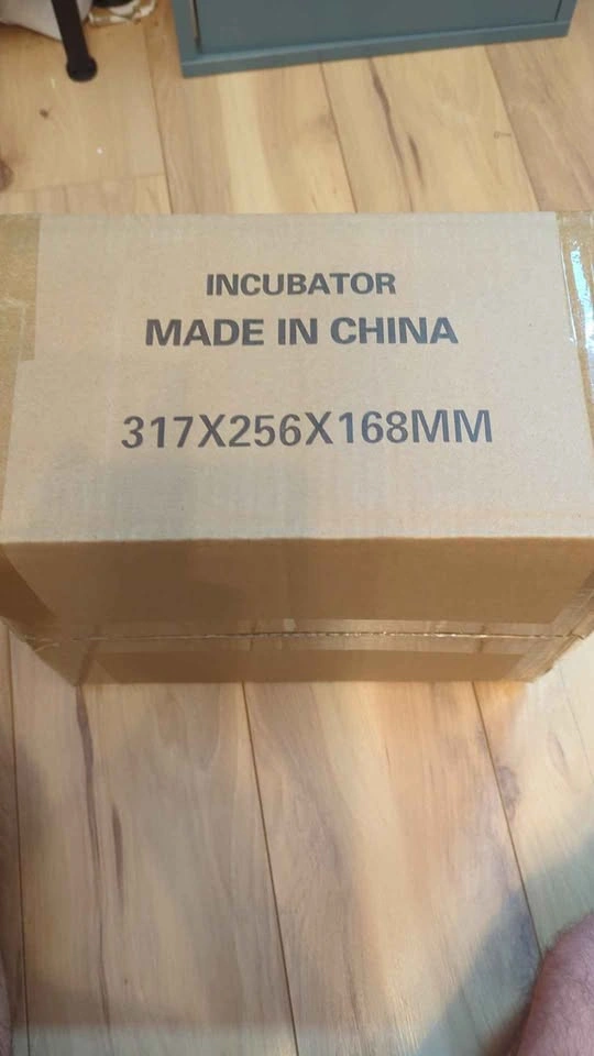 30 Egg Automatic Incubator - New - photo 2