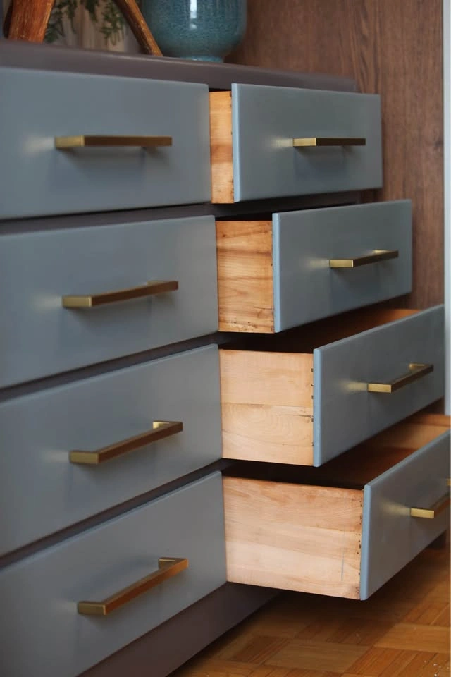 Refinished Mid-Century Modern 8 Drawer Dresser - photo 5