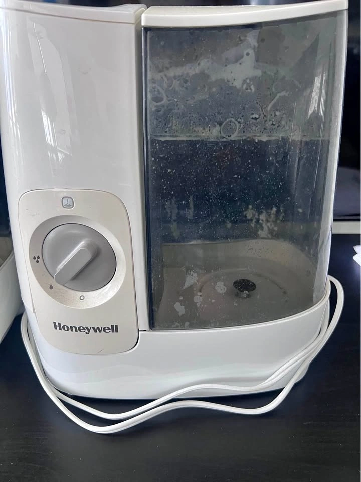 2x Honeywell White Humidifiers