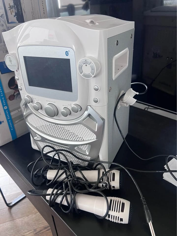 Singing Machine Classic Series Karaoke System with Bluetooth - photo 4