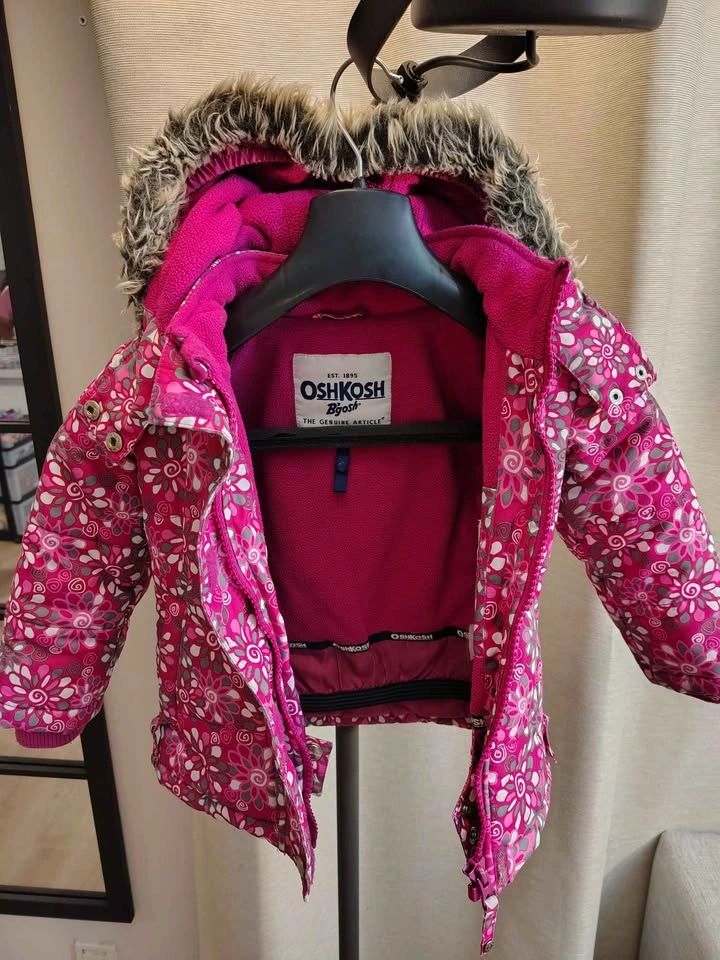 OshKosh B'gosh Girls' Floral Winter Puffer Jacket 4T size - photo 2