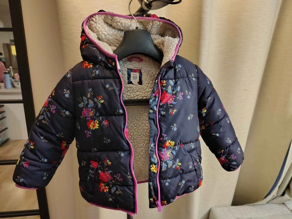 Baby Gap Floral Hooded Puffer winter Jacket - photo 2