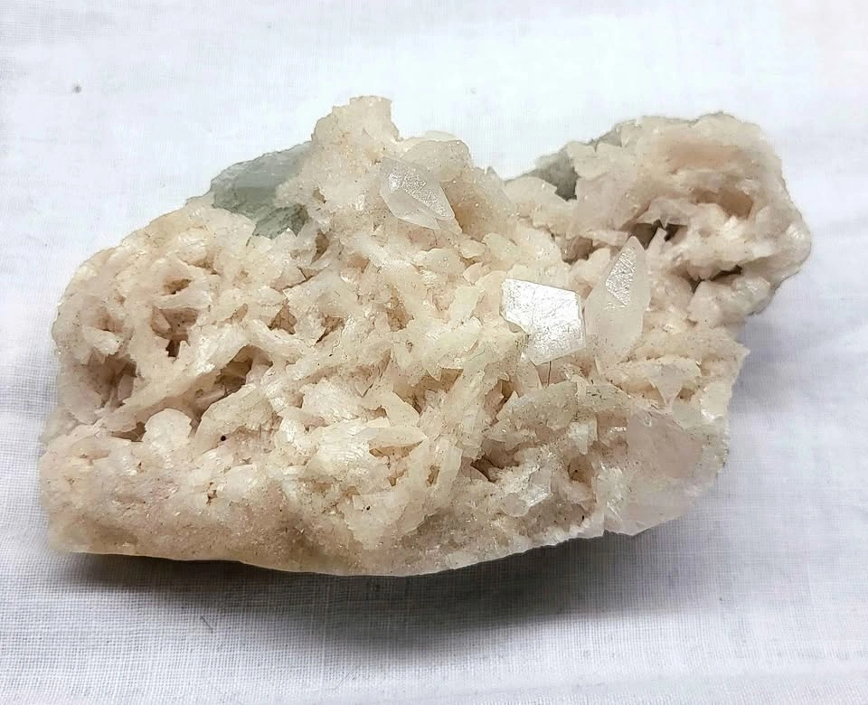 ✨ Fluorapophyllite & Stilbite Mineral Specimen - photo 2
