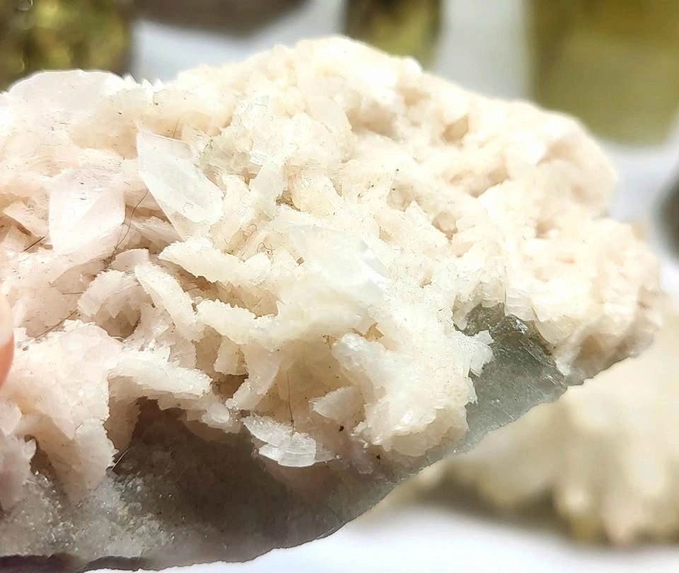 ✨ Fluorapophyllite & Stilbite Mineral Specimen - photo 4
