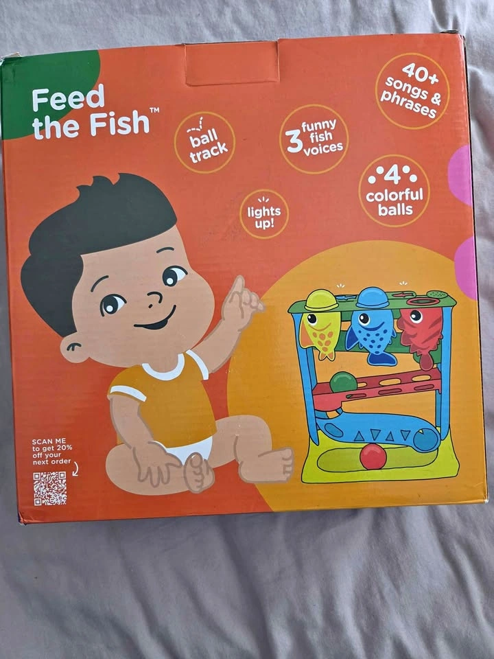 Feed the fish baby toy with songs