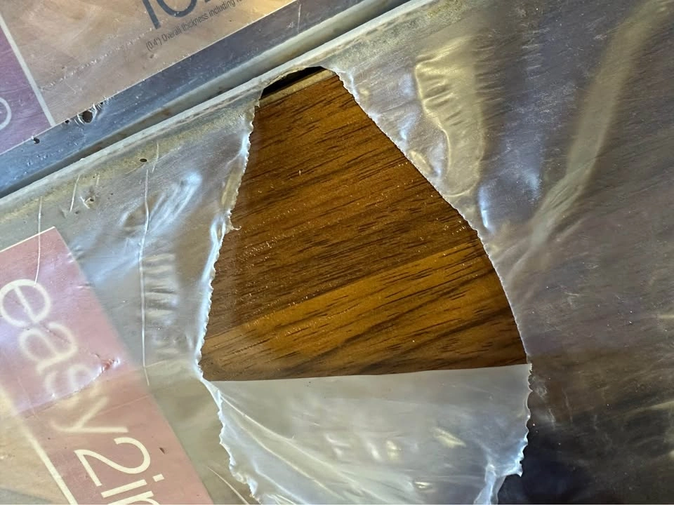 29 boxes (582 sq. ft) easy2install Grand Walnut Laminate - photo 4