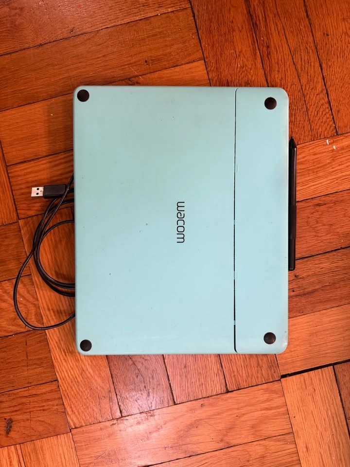 Wacom Intuos Art Pen & Touch Tablet CTH-690 M + Case - photo 4