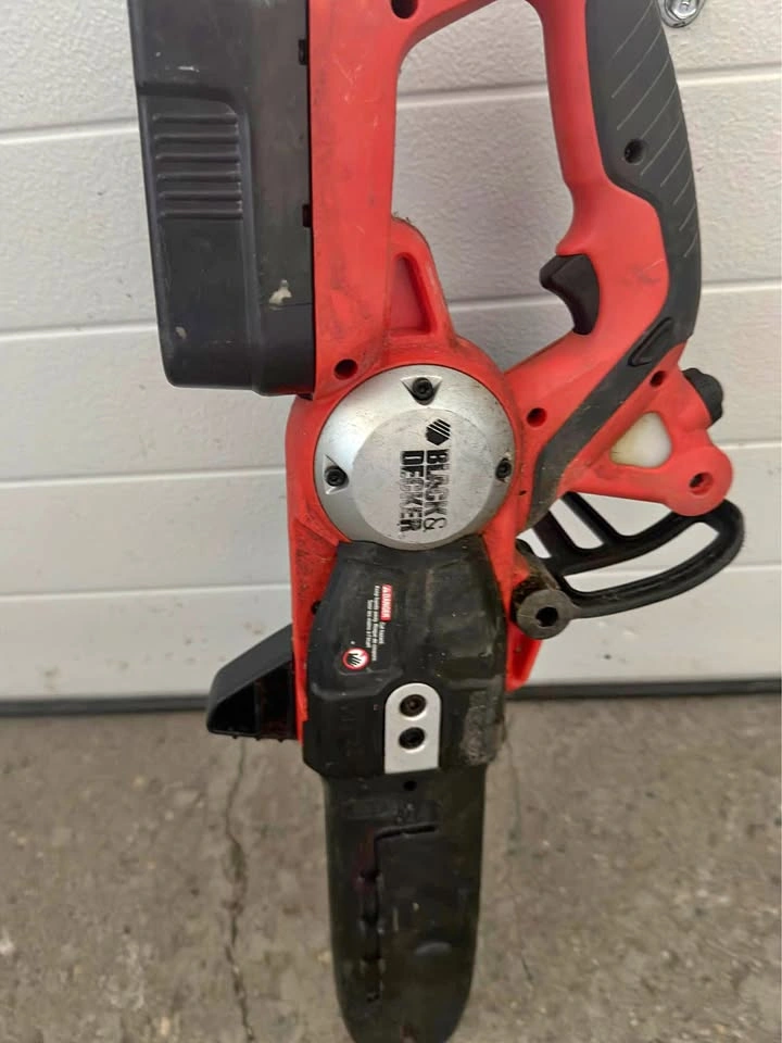 Black & Decker 18V Cordless Chainsaw