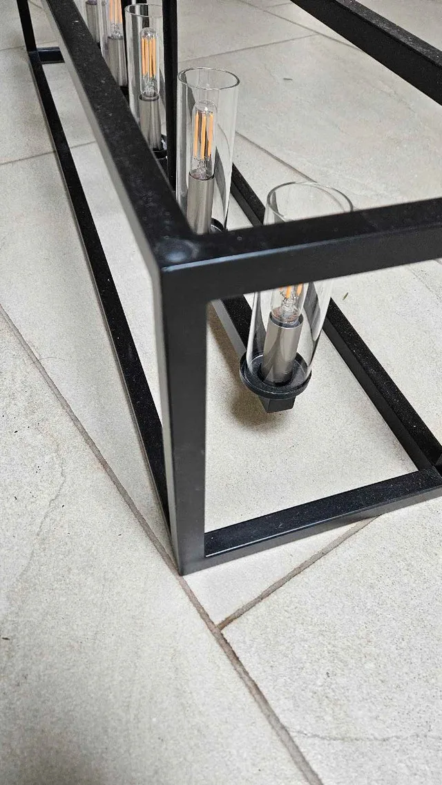 Black Metal Chandelier image indicator(2)