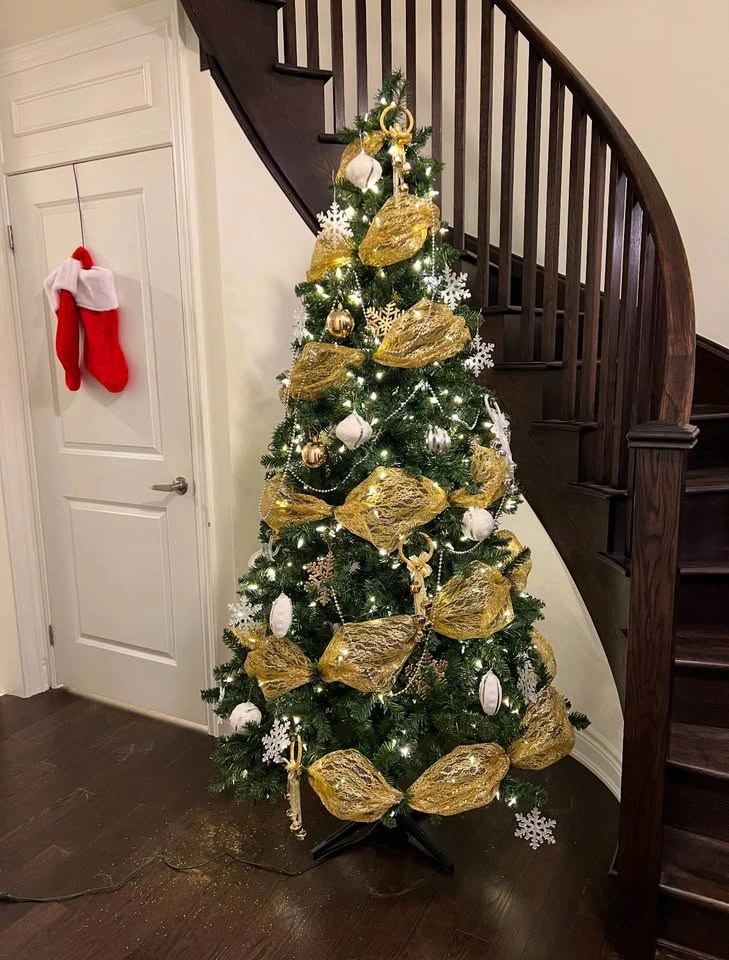 7.5ft Pre-Lit Christmas Tree, Used Once, Multi-Color Lights - photo 3