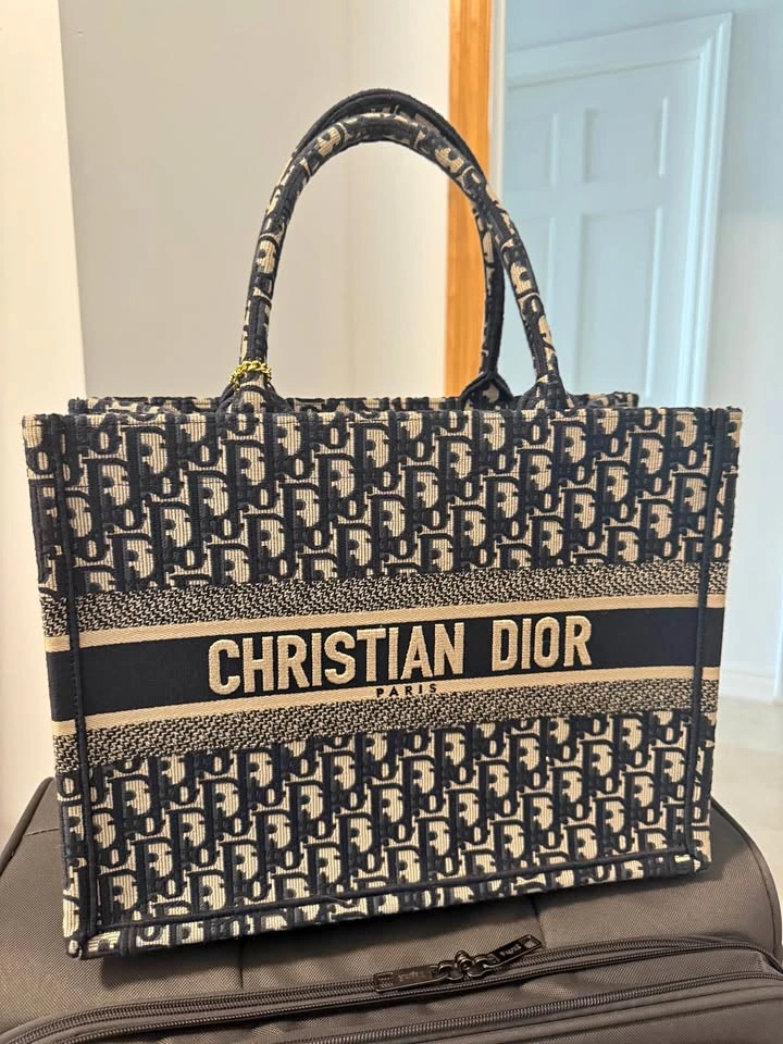 Tote