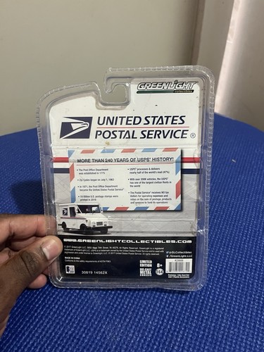 GreenLight USPS LLV w/ Mailbox 1:64 Diecast Truck Limited Editio - photo 3