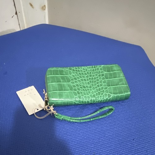 Apt. 9 Green Animal Print Zip Wristlet Wallet w/ Wrist Strap - photo 2