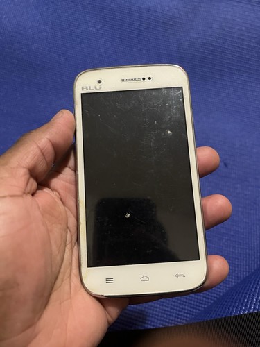 BLU Studio 5.0 128GB White Smartphone For Parts/Not Working - photo 2