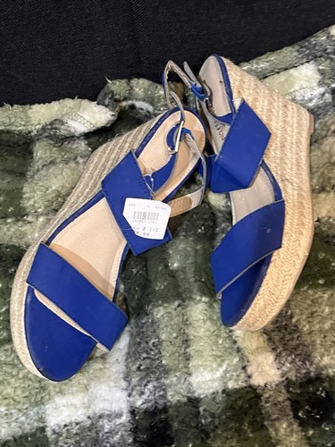 Montego Bay Club Women’s Blue Strappy Wedge Sandals US 8