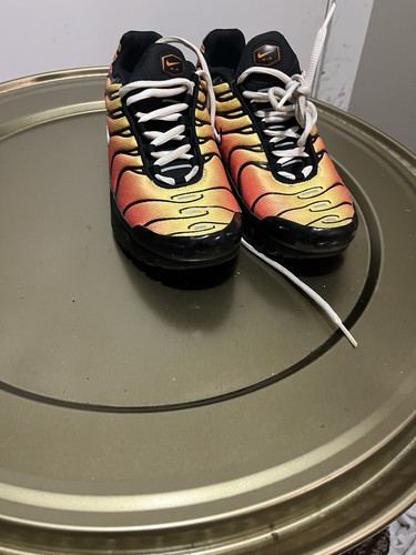 Nike Air Max Plus TN Men’s Low Top Sneakers Black Orange - photo 3