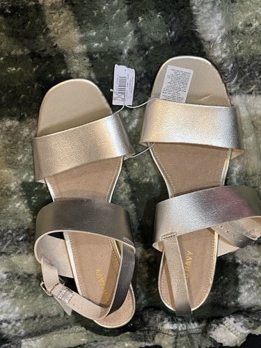 Old Navy Women's Gold Strappy Block Heel Sandals Size 6 - photo 3