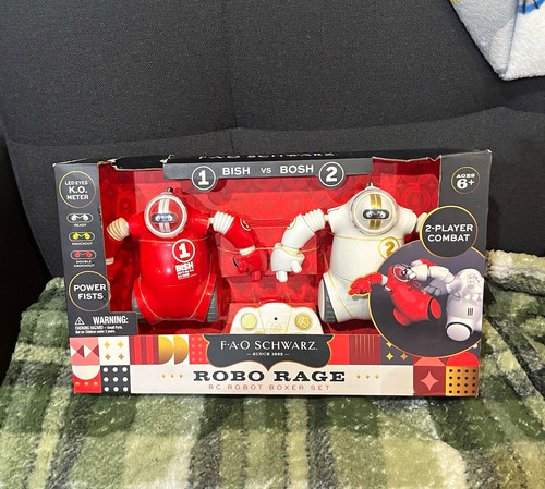 FAO Schwarz Robo Rage RC Robot Boxer Set Bish vs Bosh