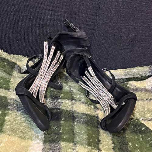 Qupid Women’s Black Strappy Rhinestone Stiletto Sandals US 8