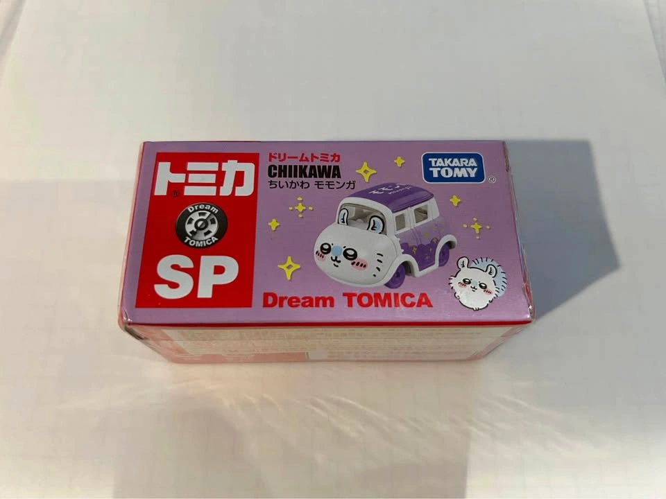 Takara Tomy Dream Tomica SP Chiikawa Momonga