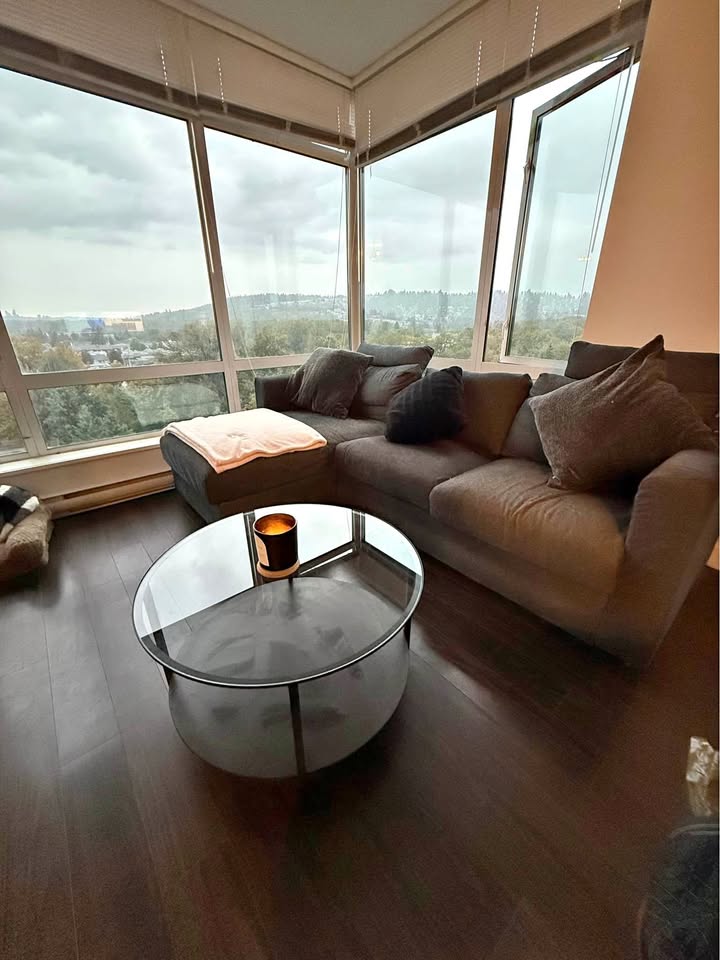 Modern Sectional Sofa