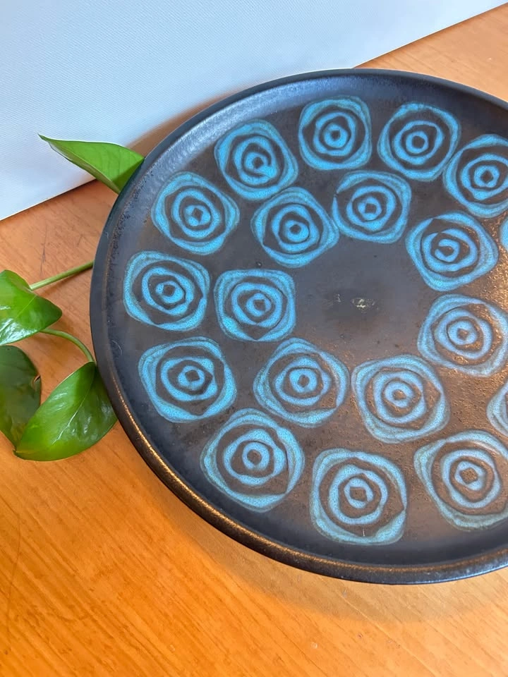 MCM glazed pottery low bowl / plate - photo 3