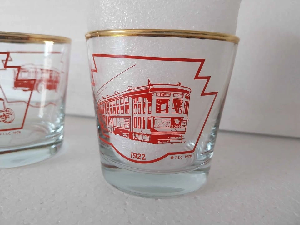Vintage 1978 TTC Historical Vehicle Drinking Glass Set - photo 2