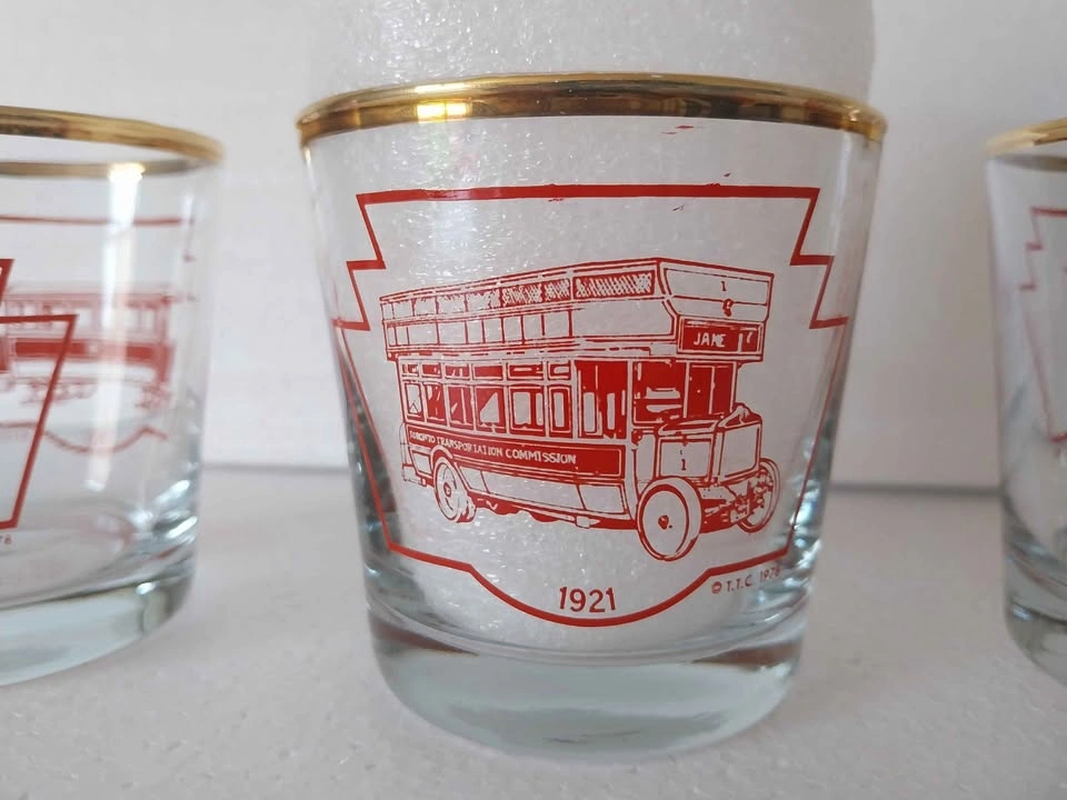 Vintage 1978 TTC Historical Vehicle Drinking Glass Set - photo 4