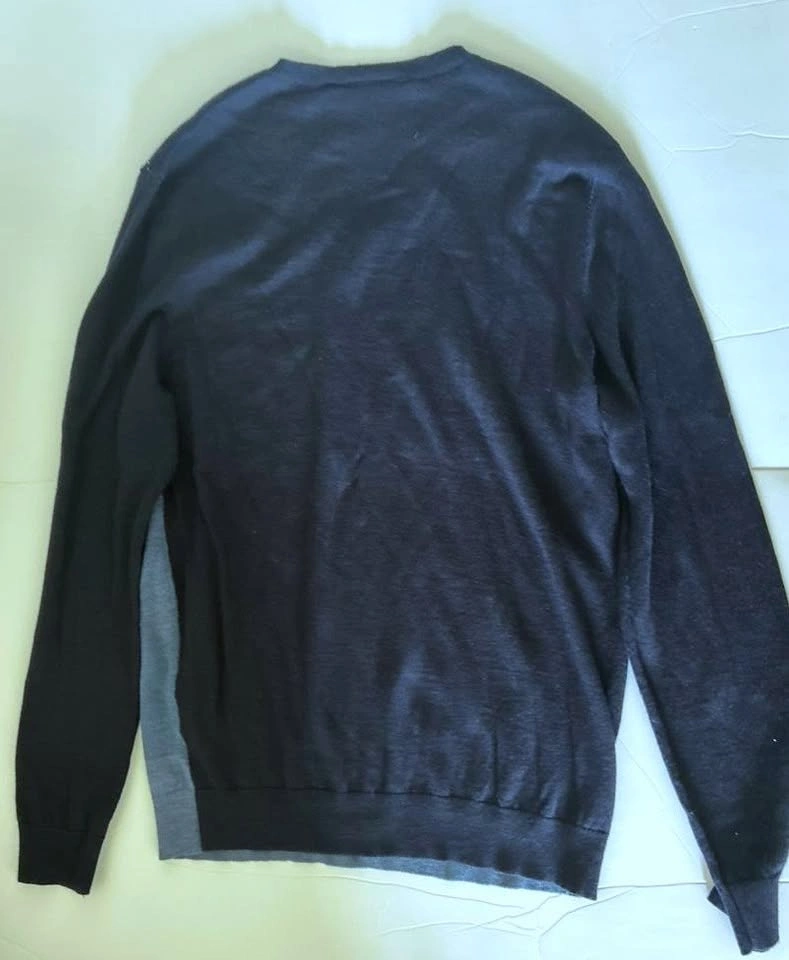 Calvin Klein Men's V-Neck Blue Ombre Sweater Size M - photo 3
