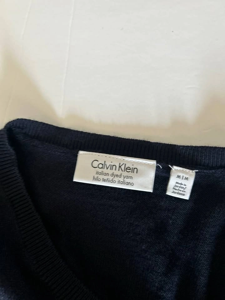 Calvin Klein Men's V-Neck Blue Ombre Sweater Size M - photo 5