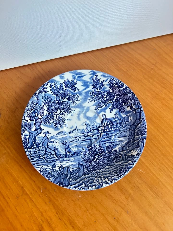 Rare vintage "The Hunter" breakfast cup and saucer - photo 4