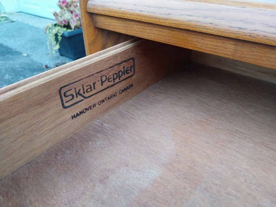 Vintage Sklar Peppler Oak End Table with Cane Shelf - photo 5