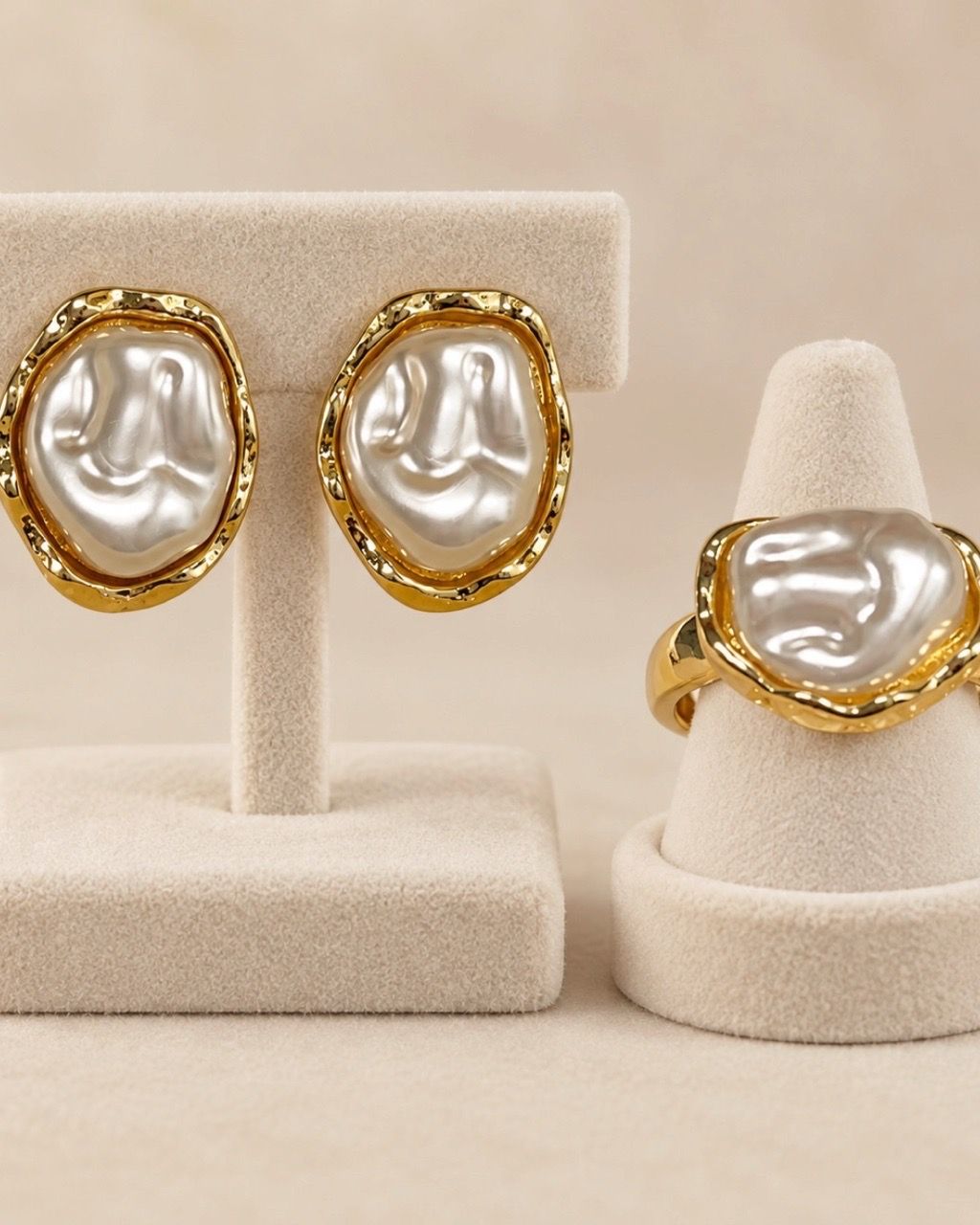Matching earring ring set