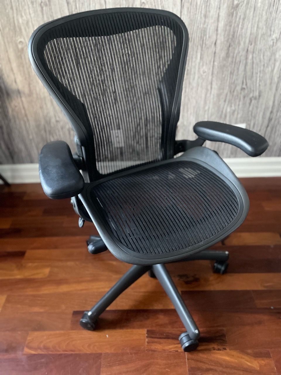Herman Miller Chairs - photo 5