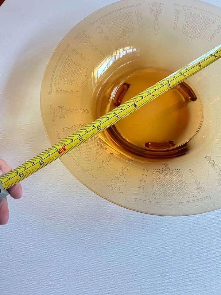 Amber depression glass - 3 toed large bowl - photo 5