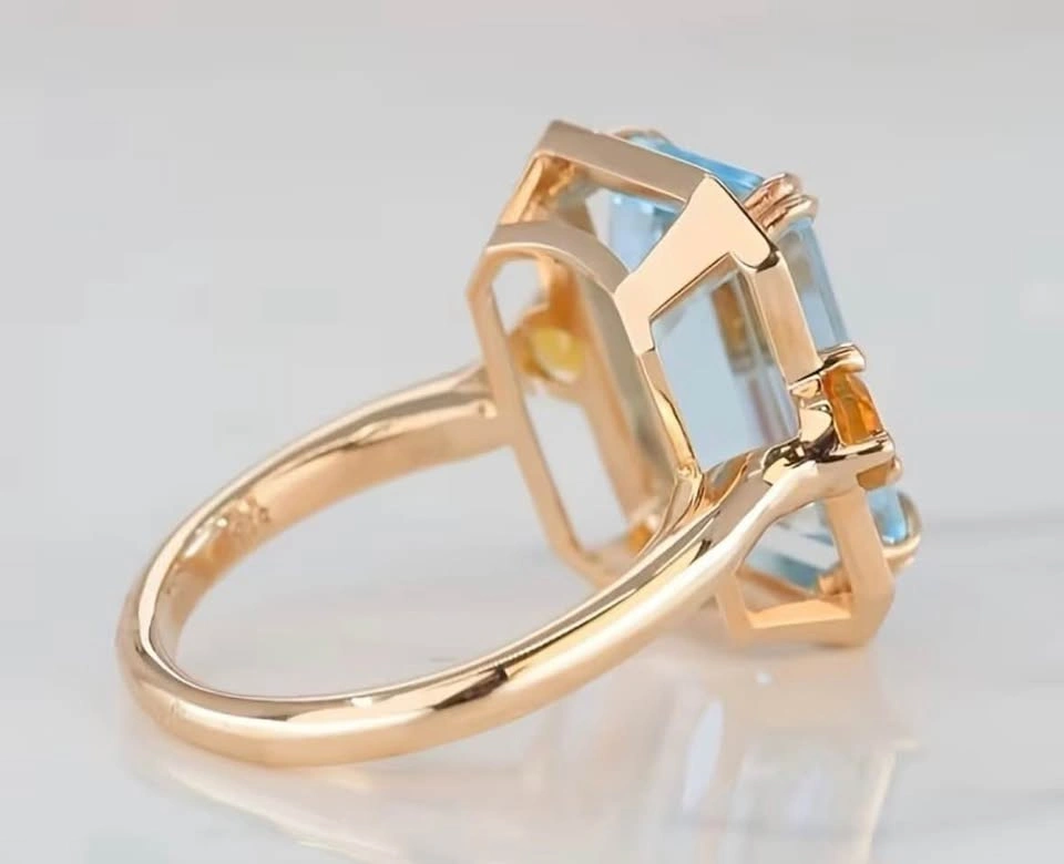 Gold-Tone Cocktail Ring Size 7 - photo 3