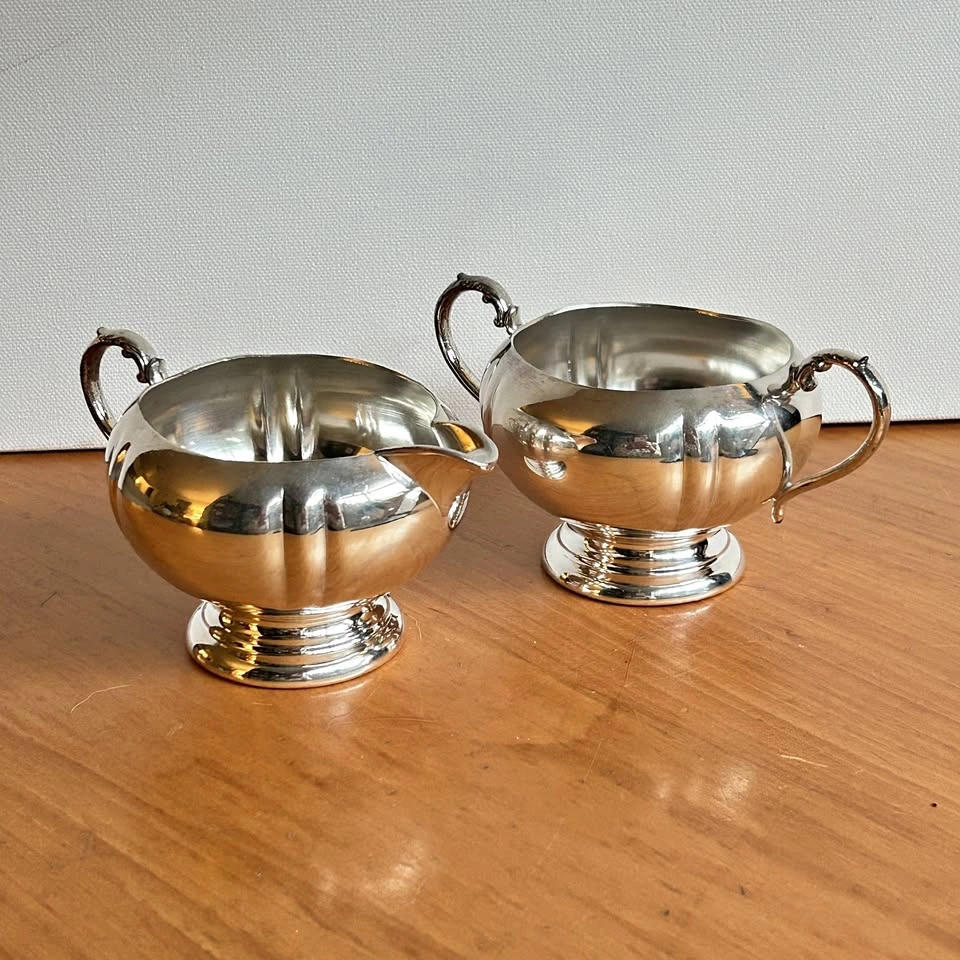 Vintage Essay silver plate cream and sugar set