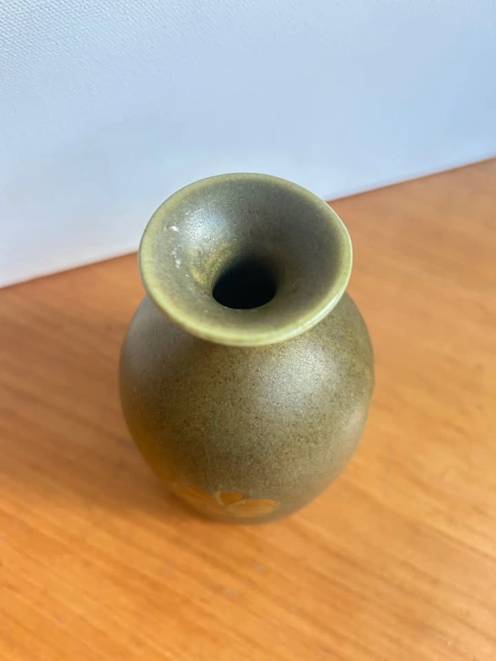 Vintage Otagiri olive green ceramic bud vase - photo 5