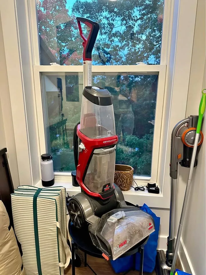 Bissell ProHeat 2X Revolution Carpet Cleaner thumbnail