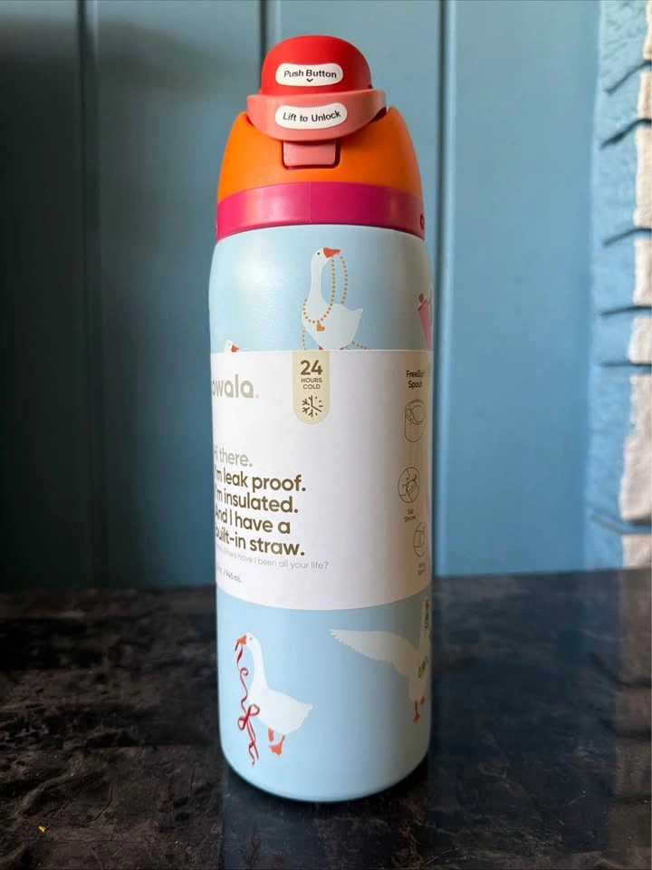 New Owala Freesip Silly Goose limited edition 32oz Bottle - photo 2