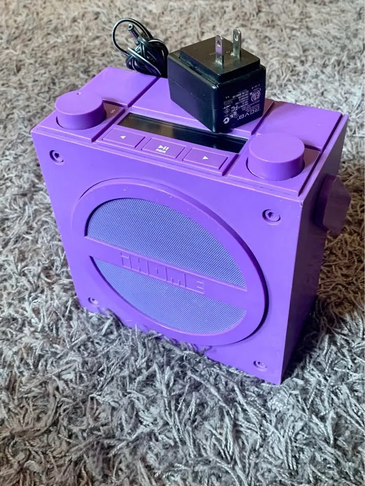 iHome ibt4 Rechargeable Boombox Bluetooth Radio image indicator(3)