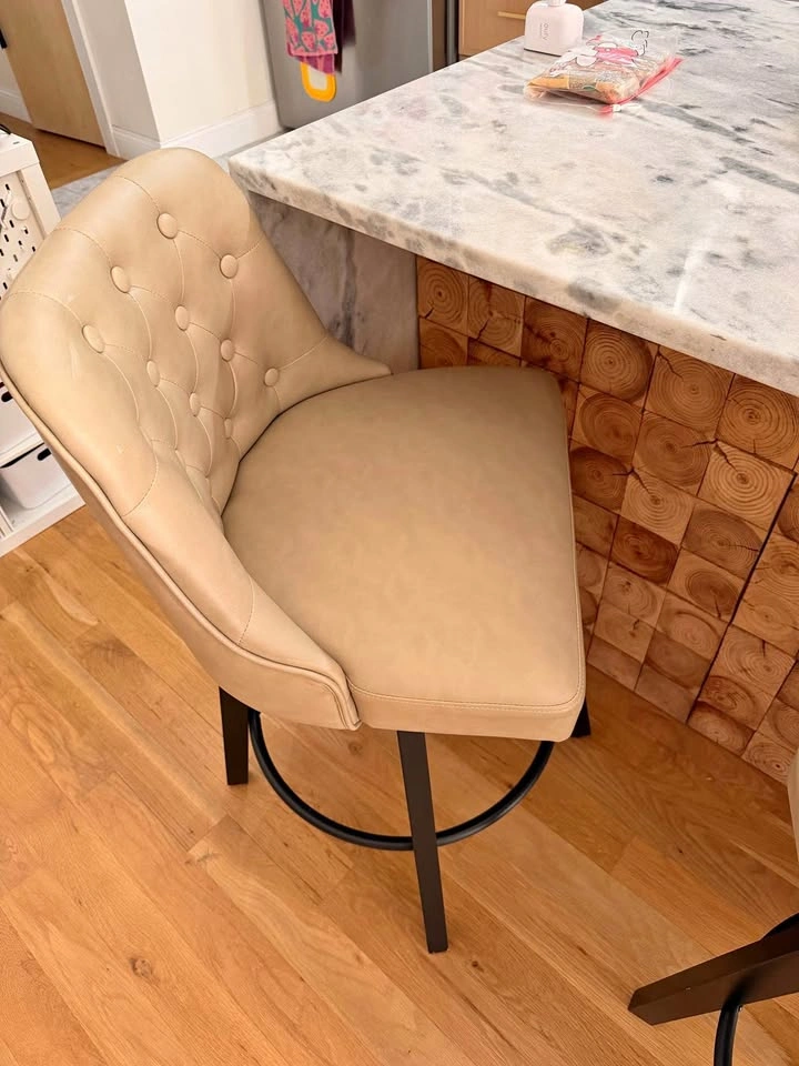 Counter stool 3 of them