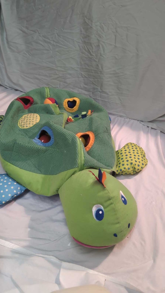 Melissa & Doug turtle ball pit
