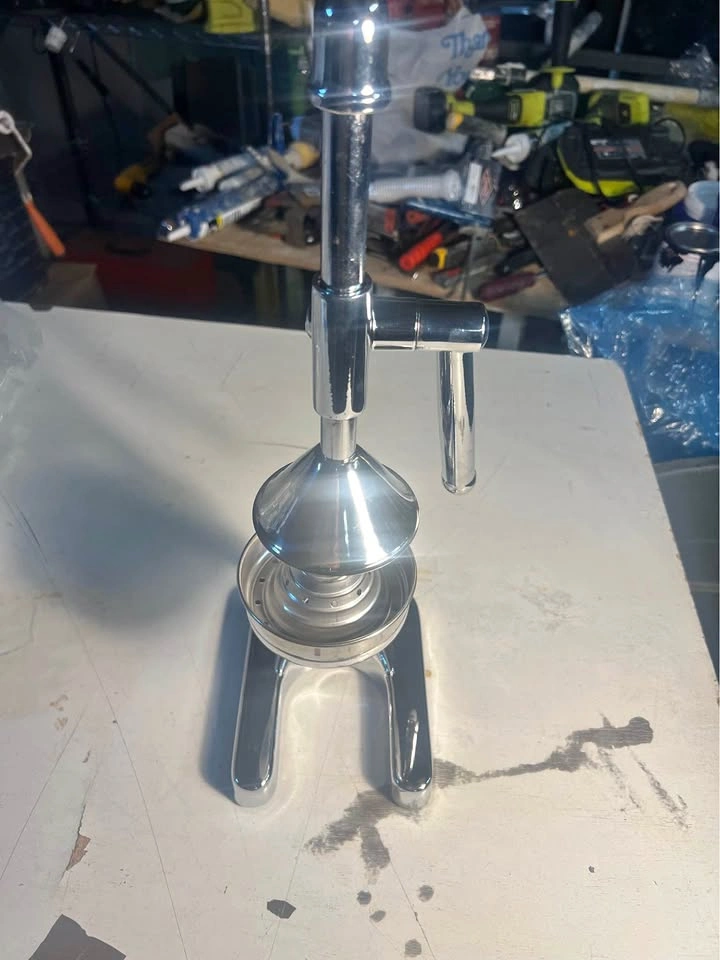 Vintage Manual Citrus Press/Juice Squeezer