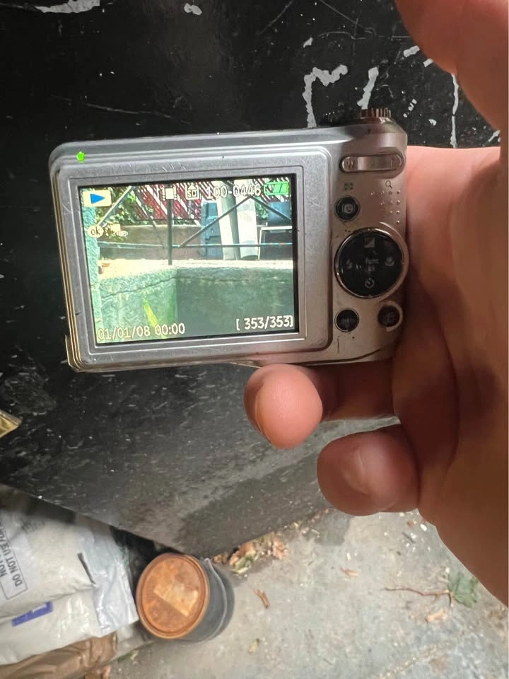 Digital Camera - photo 4