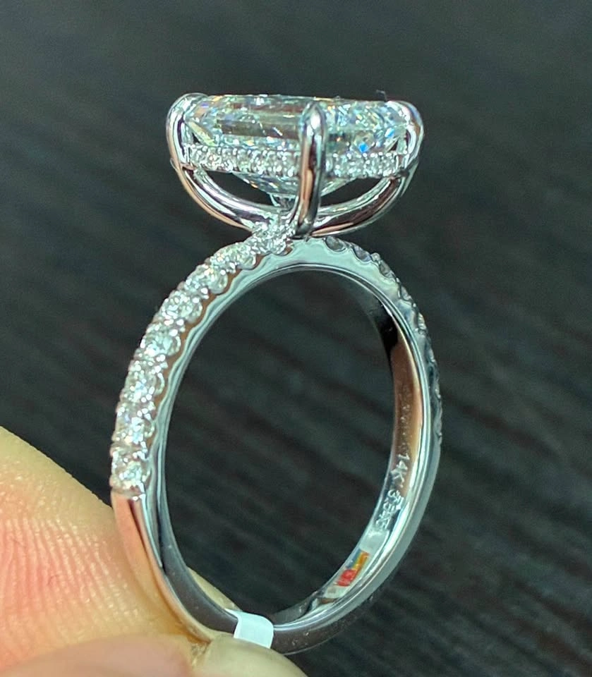 14K White Gold 3.5ct lab Diamond Ring — Size 6.5 - photo 3